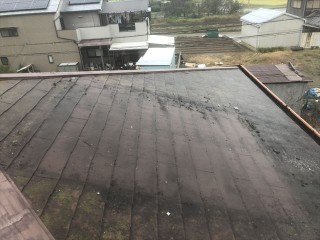 加古郡の温水器撤去後の屋根の写真