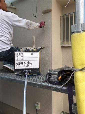 加古川市の外壁塗装工事のパーフェクトベスト上塗り