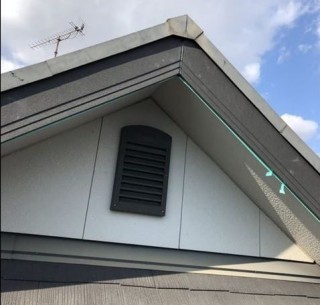 火災保険を適用し工事を行った破風板