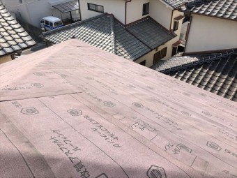高砂市の葺き替え工事のルーフィングの施工