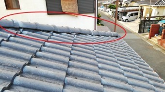 高砂市の台風でずれた棟瓦の写真