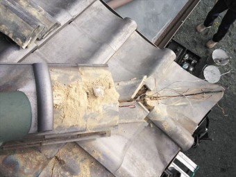 神崎郡神河町の隅棟の1部解体写真