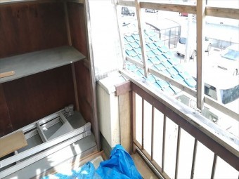加古川市の傷んだベランダ内部の写真