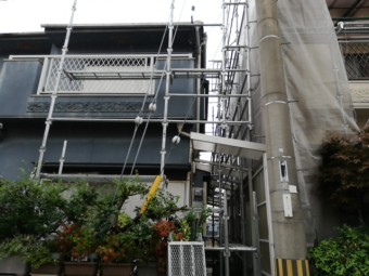 加古川市で足場の進捗写真