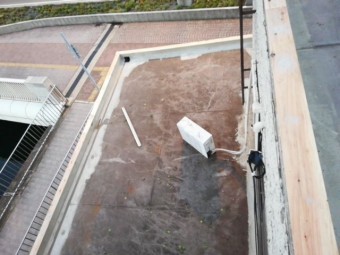 明石市の笠木の木製下地の交換の写真