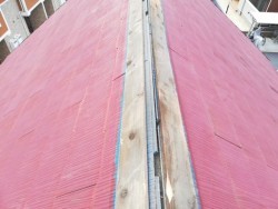 火災保険を適用した台風によって破損した棟板金