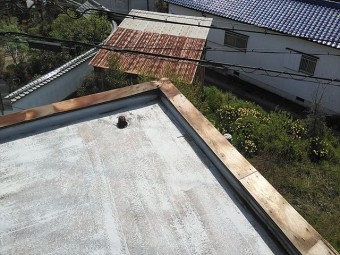 姫路市の既存笠木板金撤去後の写真
