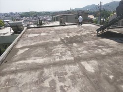 姫路市の陸屋根の防水の現地調査