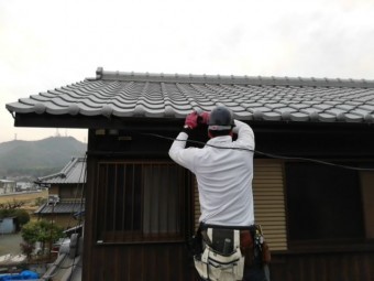 雨樋 交換作業中