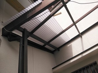姫路市のポリカの波板交換作業