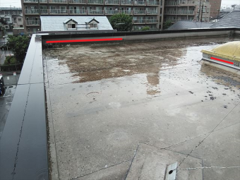 加古郡播磨町の水がたまった陸屋根の雨漏りメカニズム