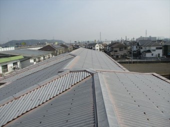 加古川市の築古年のRCの物件の屋根の写真