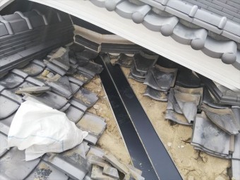 加古川市のガルバリウム製谷板金の施工