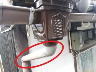 姫路市での雨樋の集水器の交換作業