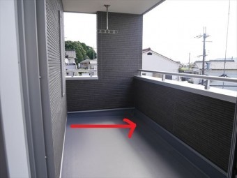 ベランダ バルコニー 水勾配