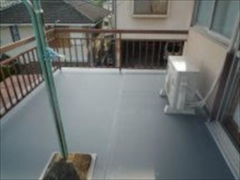 姫路市の塩ビシート防水機械固定工法完工写真
