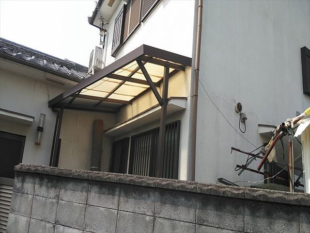 姫路市の傷んだポリカ波板交換前の写真