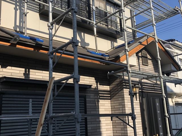 加古川市の既存の破風板の交換作業