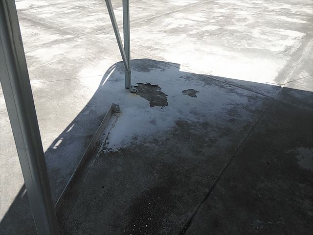 姫路市のはがれた屋上防水塗膜