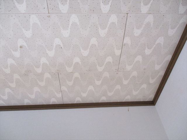 加西市雨漏り室内天井写真