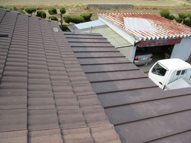 加西市のガルバリウム屋根の写真